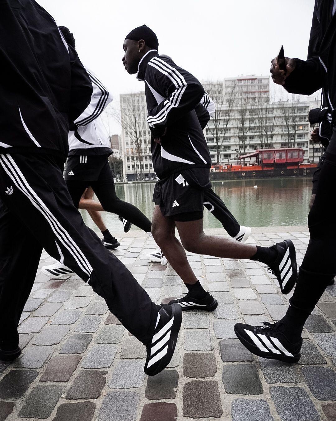 Adidas Evo SL Black List White